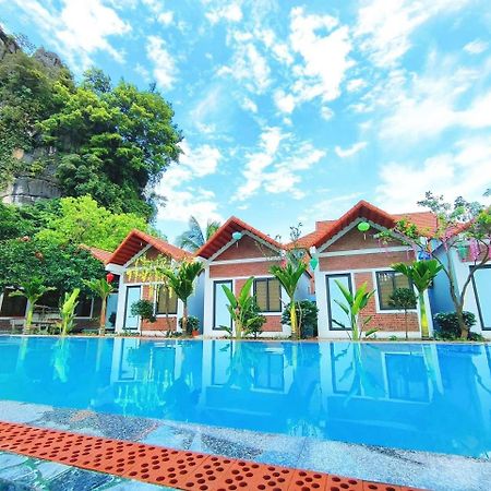 Trang An Natural Mountainside Homestay นิญบิ่ญ ภายนอก รูปภาพ