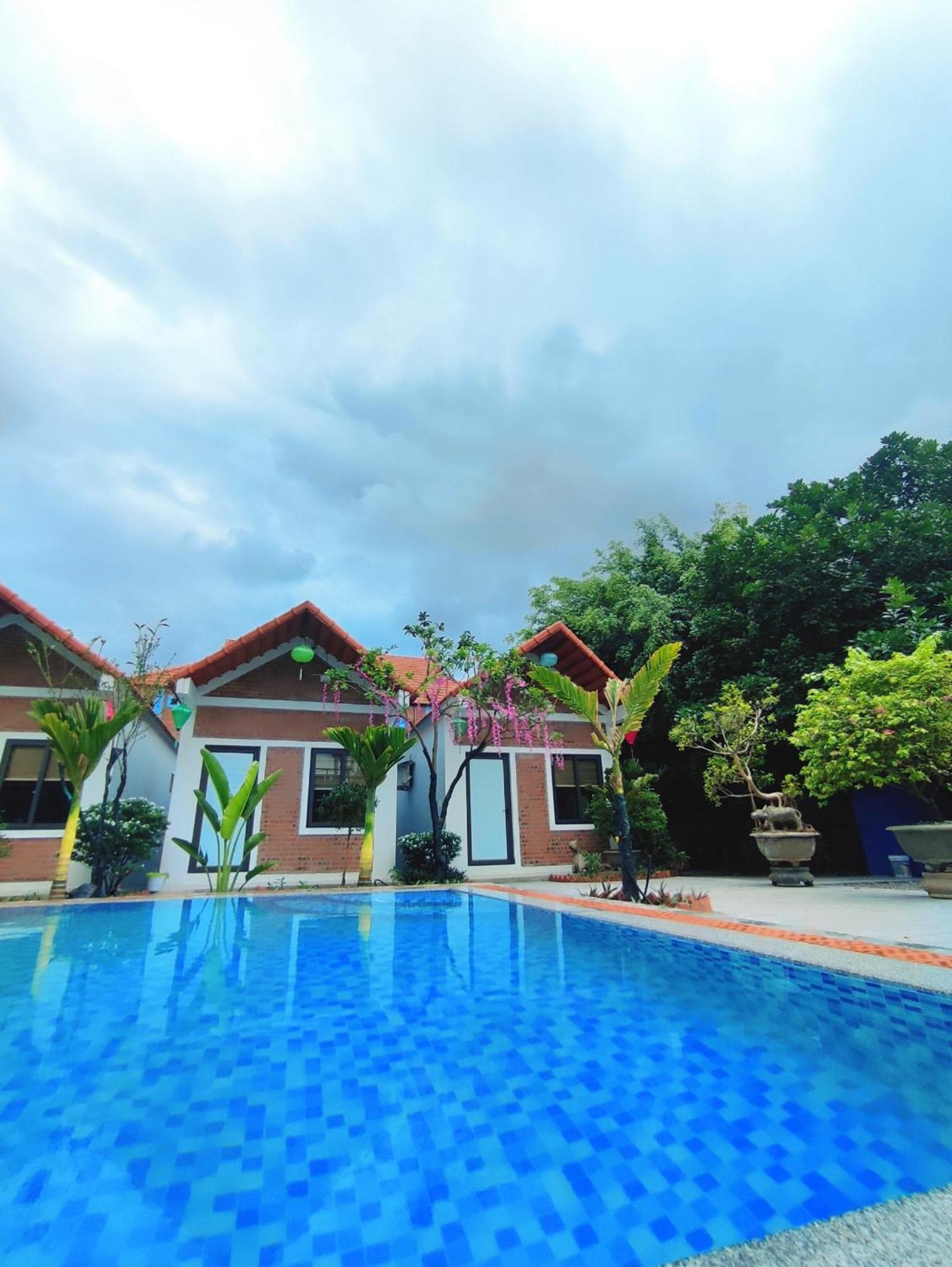 Trang An Natural Mountainside Homestay นิญบิ่ญ ภายนอก รูปภาพ