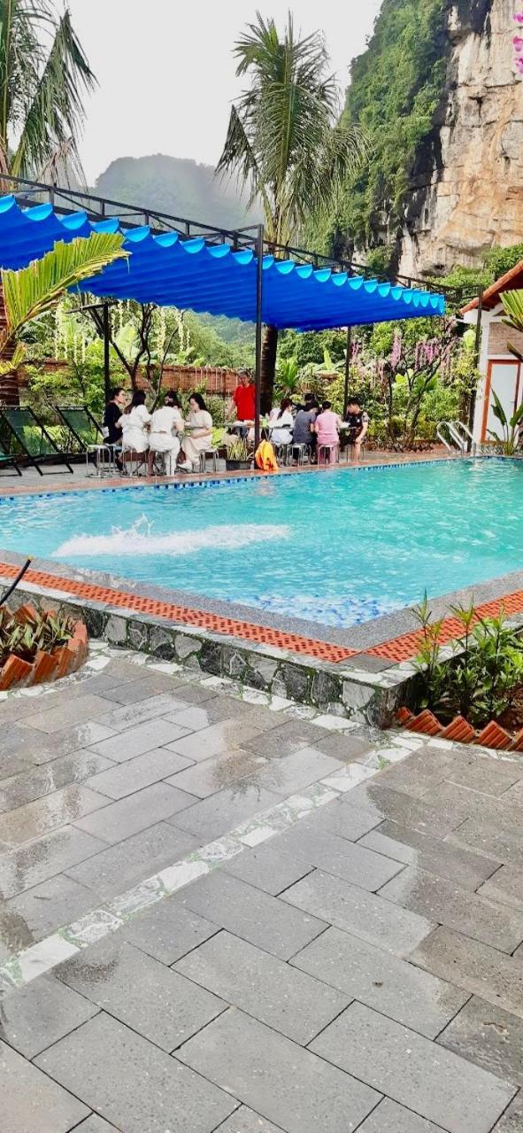 Trang An Natural Mountainside Homestay นิญบิ่ญ ภายนอก รูปภาพ